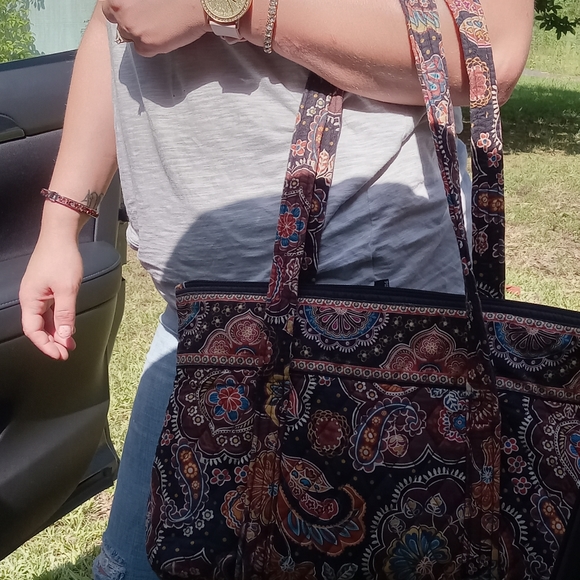 Purses - Picture 4 of 12